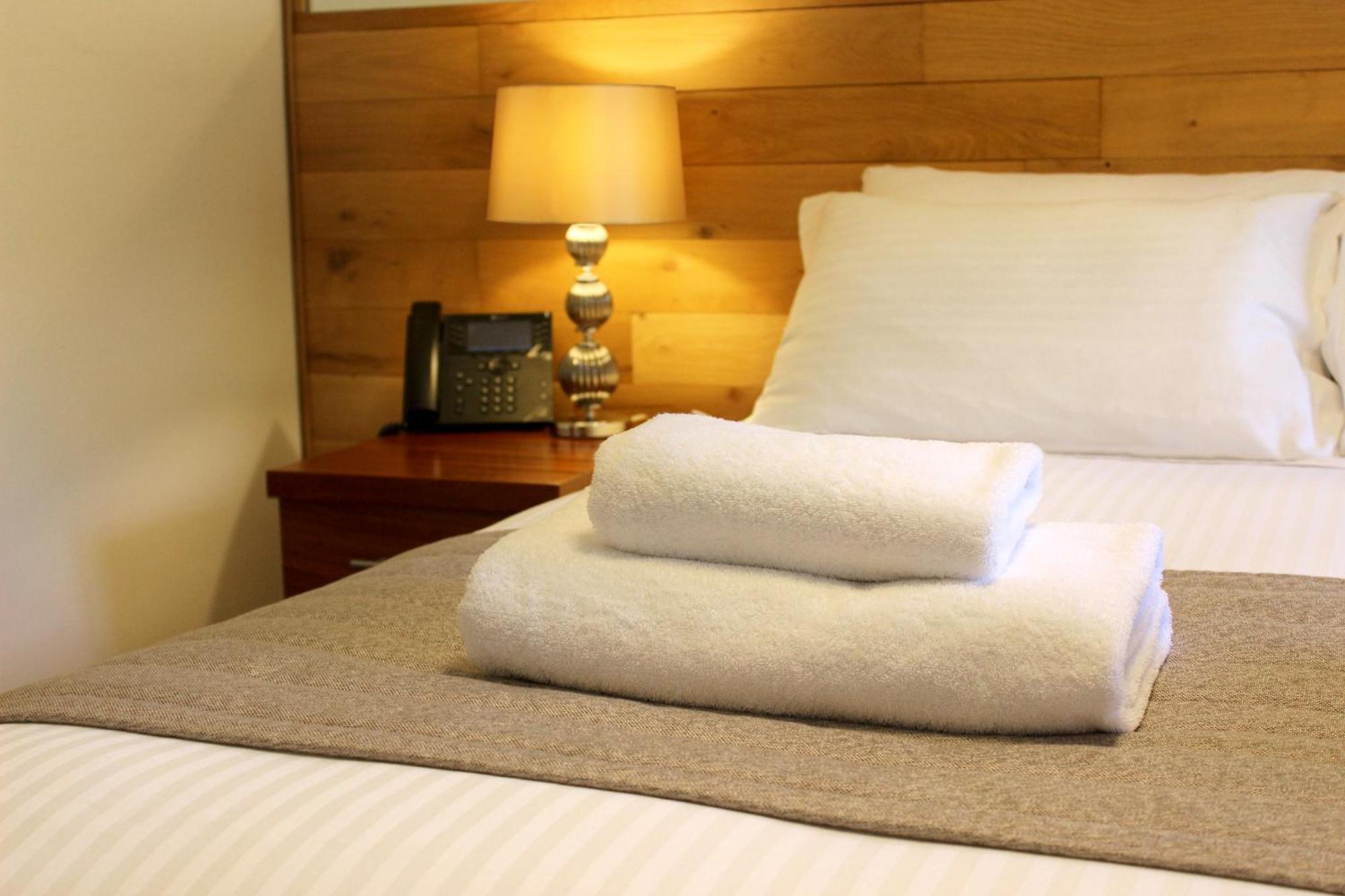 Wickwoods Hotel Albourne Ngoại thất bức ảnh